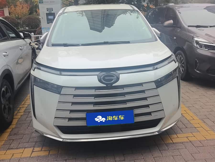 GAC Trumpchi E8 New Energy 2024 car image #3