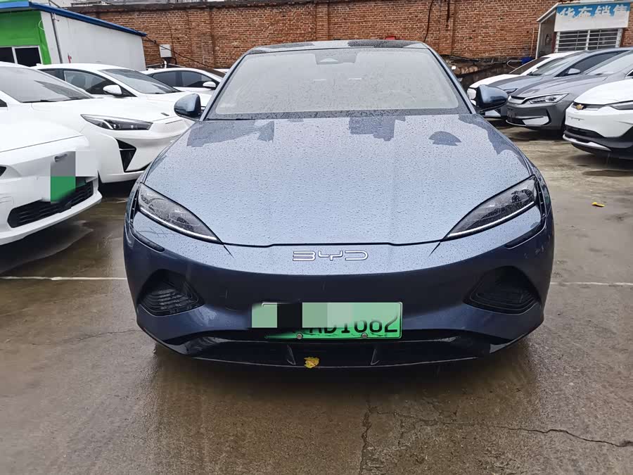 BYD Seal 2024 car image #3