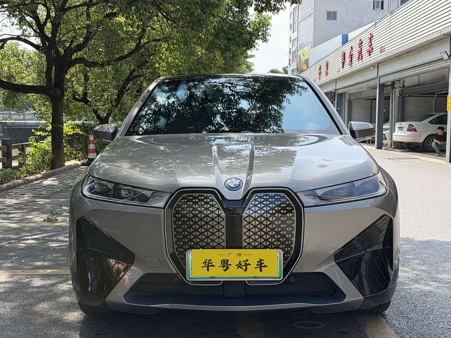 BMW iX M60 2022 car image #3