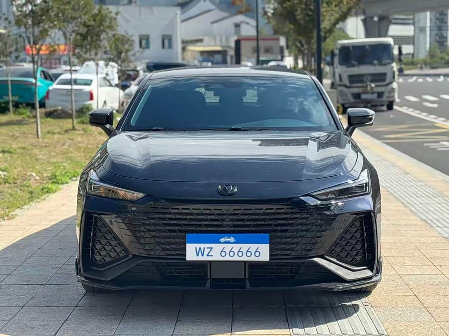 长安 长安UNI-V 2022 汽车图片 #3