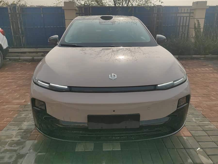 零跑汽车 零跑B01 2025 汽车图片 #3