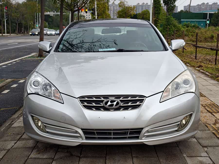 Hyundai Rohens-Coupe 2009 #3 Hyundai Rohens-Coupe 2009 car image #3