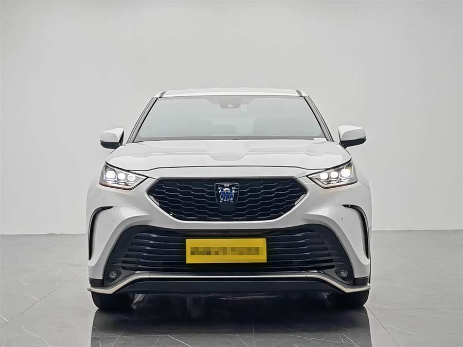 Toyota Crown Kluger 2023 car image #3