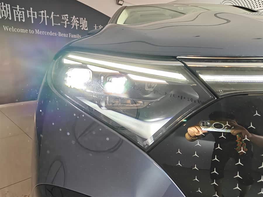 Mercedes-Benz EQS SUV 2025 car image #3