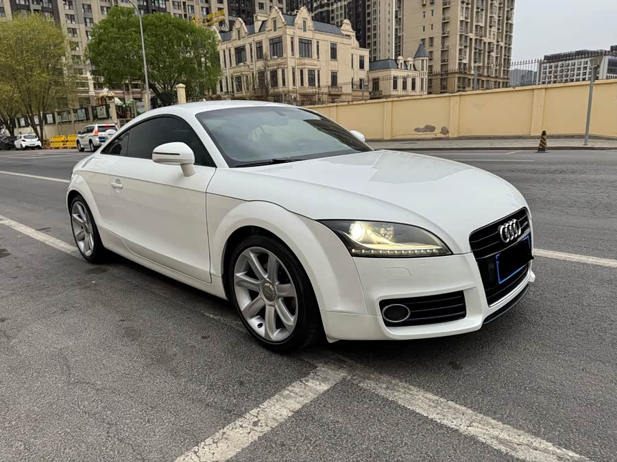 Audi TT 2011 #3 Audi TT 2011 car image #3