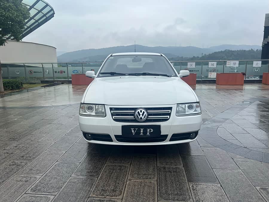 Volkswagen Santana Vista 2012 car image #3