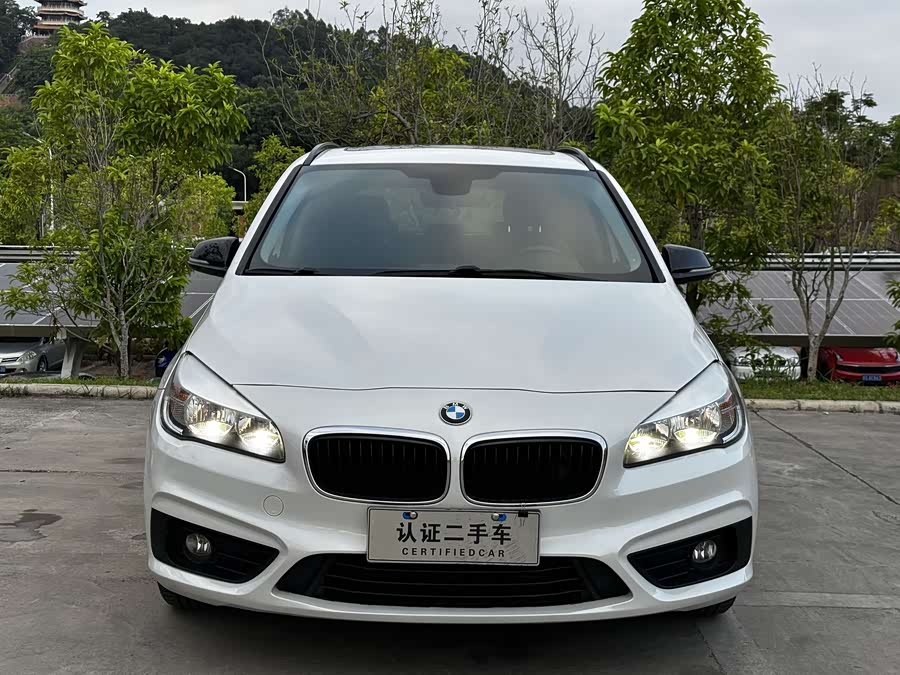 BMW 2 Series Tourer 2017 #3 BMW 2 Series Tourer 2017 imagem de carro #3