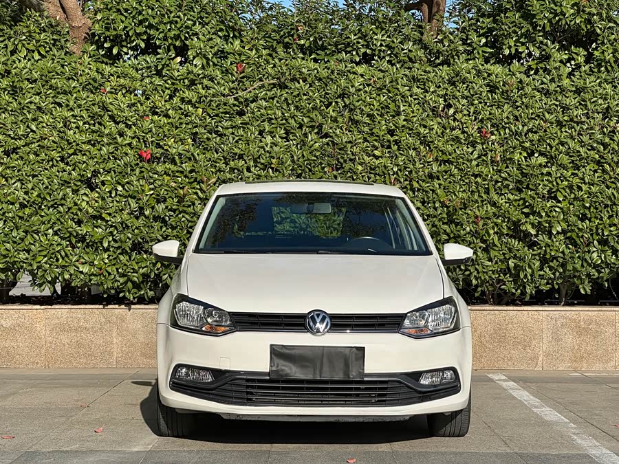 Volkswagen Polo 2017 car image #3