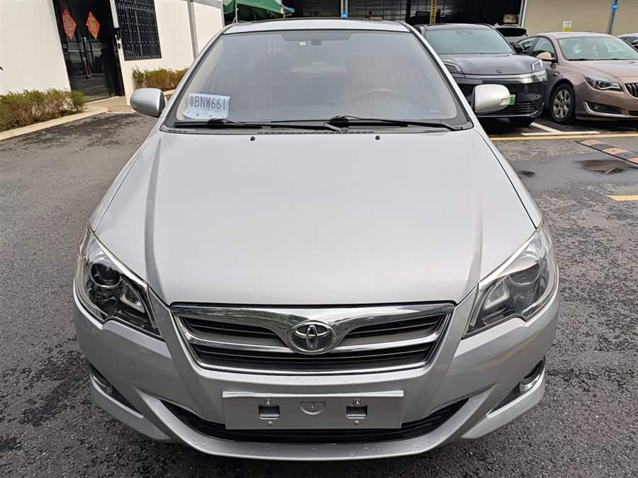 Toyota Reiz 2013 immagine di auto #3