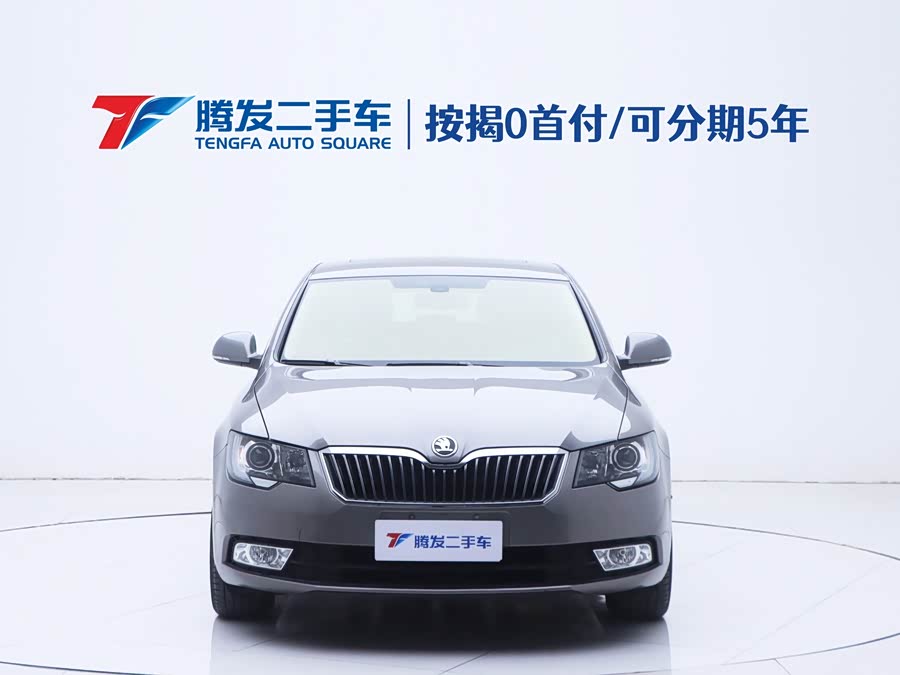 Skoda Superb 2015 car image #3