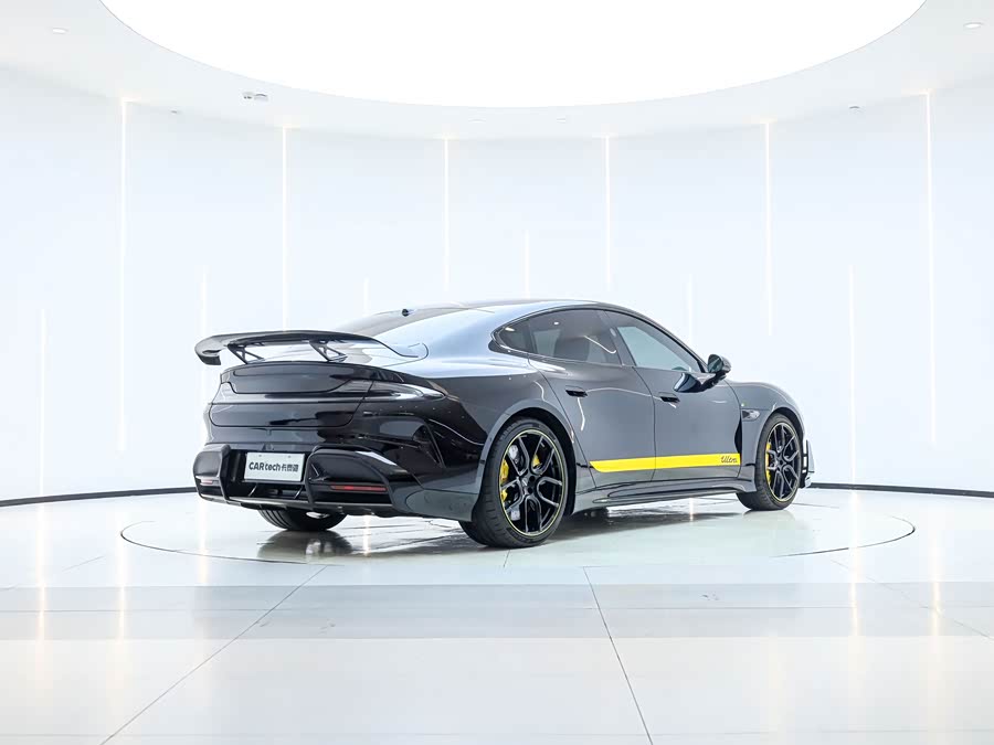 小米汽车 小米SU7 Ultra 2025 汽车图片 #3