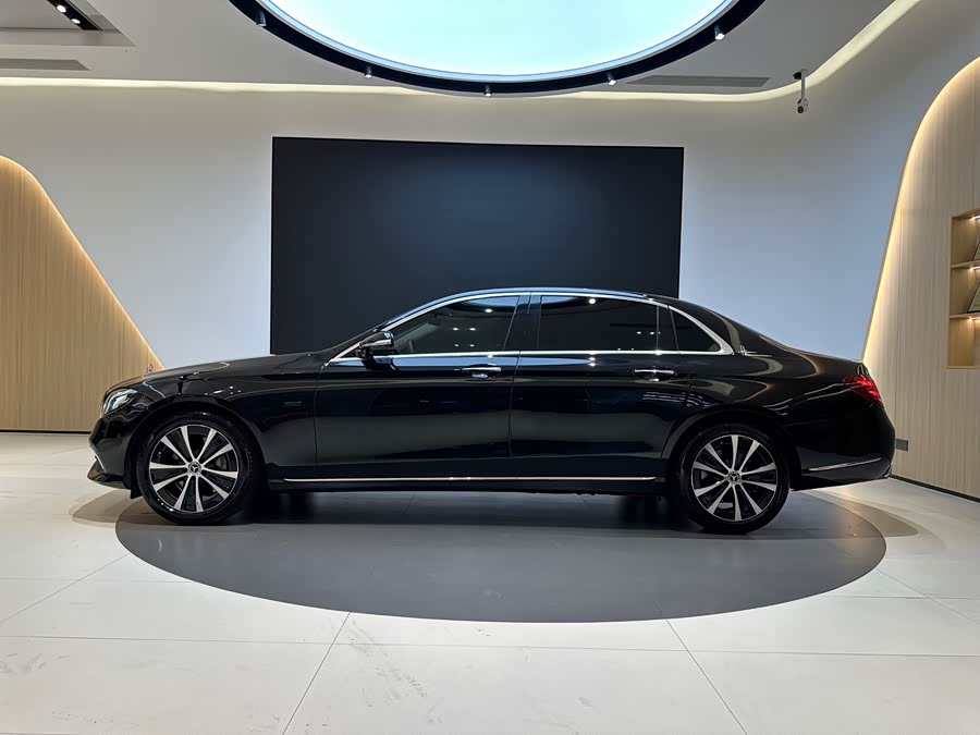 Mercedes-Benz E Class New Energy 2020 car image #3