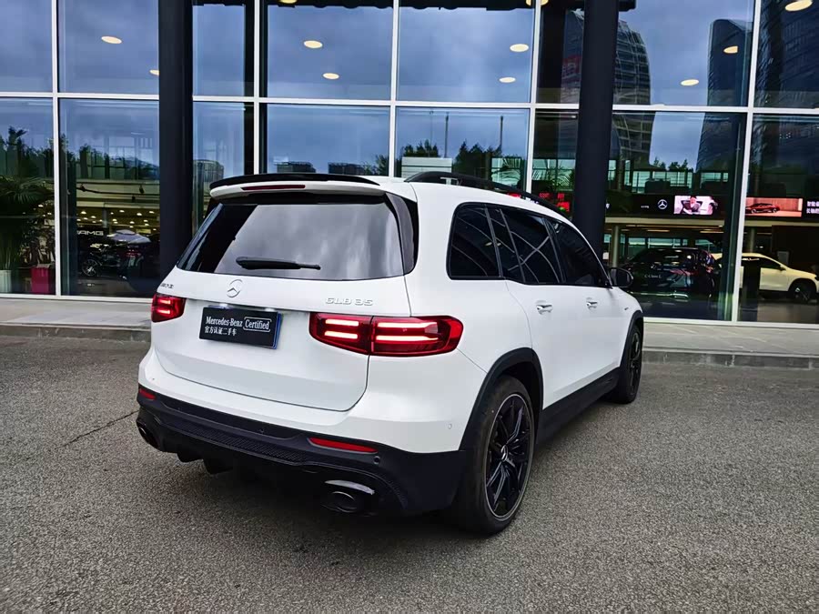 Mercedes-Benz GLB AMG 2024 изображение автомобиля #3