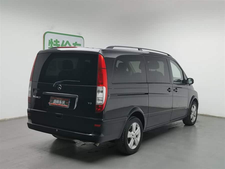 奔驰 唯雅诺 2010 汽车图片 #3