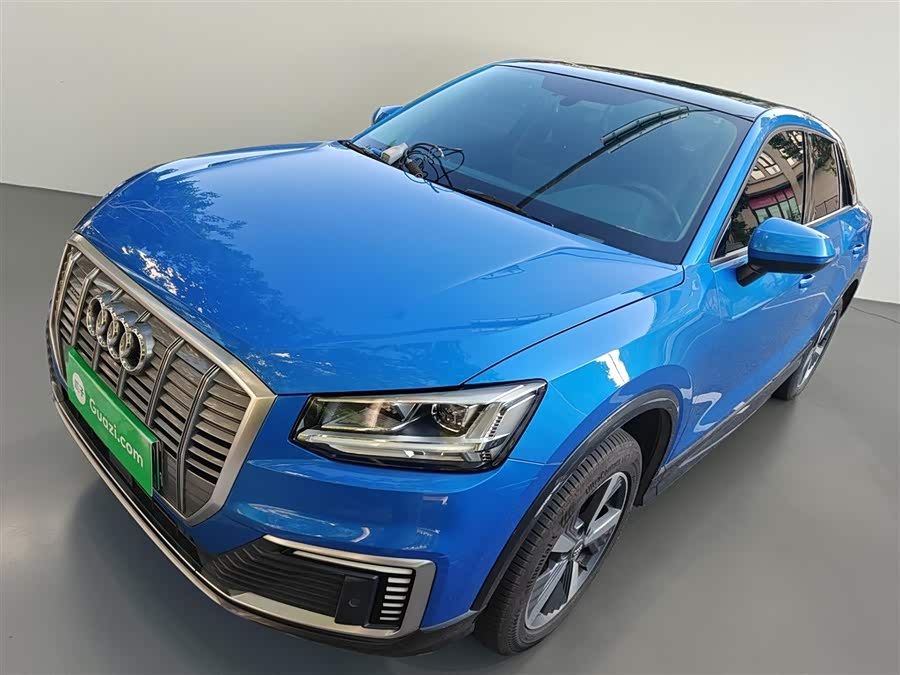 Audi Q2L e-tron 2020 #3 Audi Q2L e-tron 2020 صورة سيارة #3