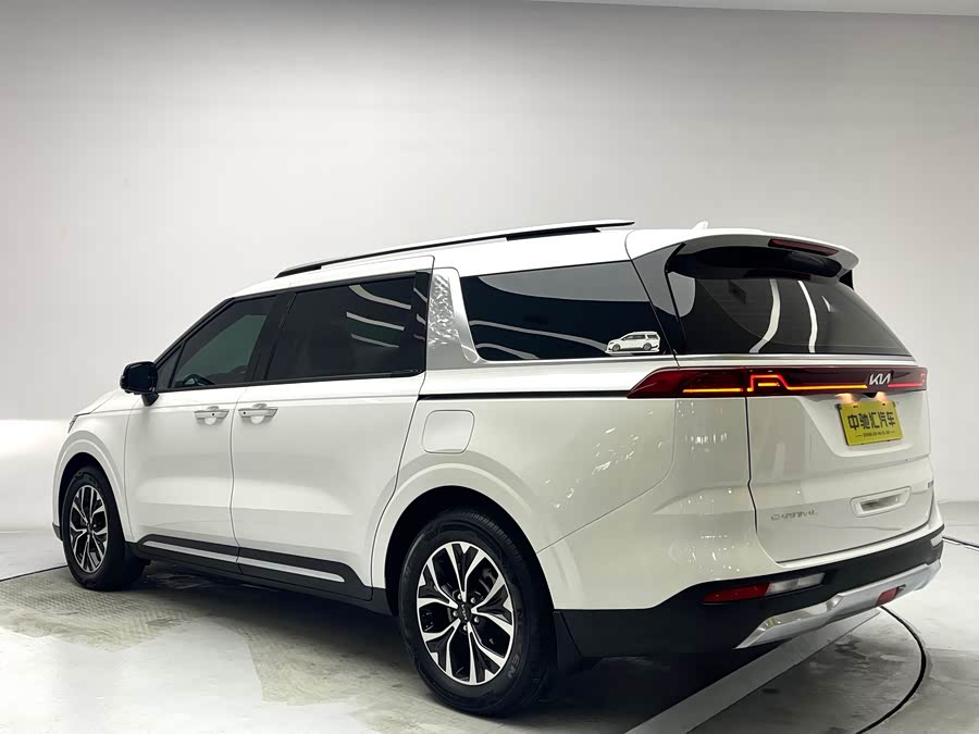 Kia Carnival 2024 immagine di auto #3