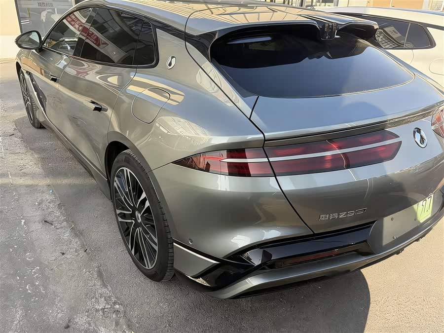 Denza Z9GT 2024 #3 Denza Z9GT 2024 car image #3