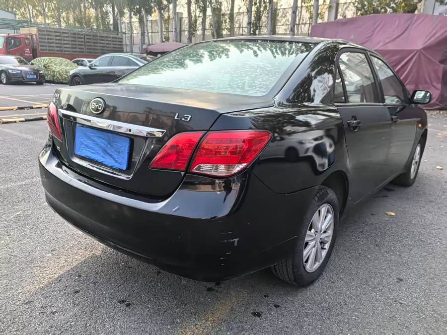 BYD L3 2012 immagine di auto #3