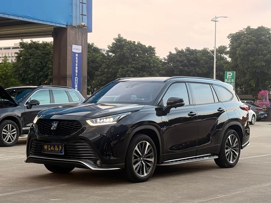 Toyota Crown Kluger 2023 car image #3