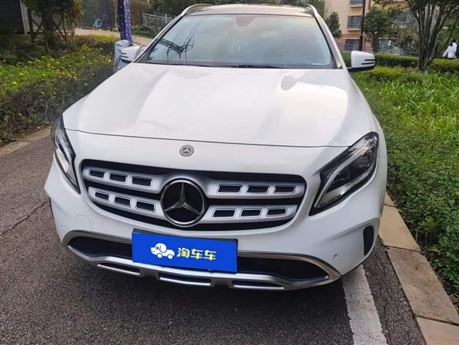 Mercedes-Benz GLA Class (Imported) 2015 #3 Mercedes-Benz GLA Class (Imported) 2015 car image #3