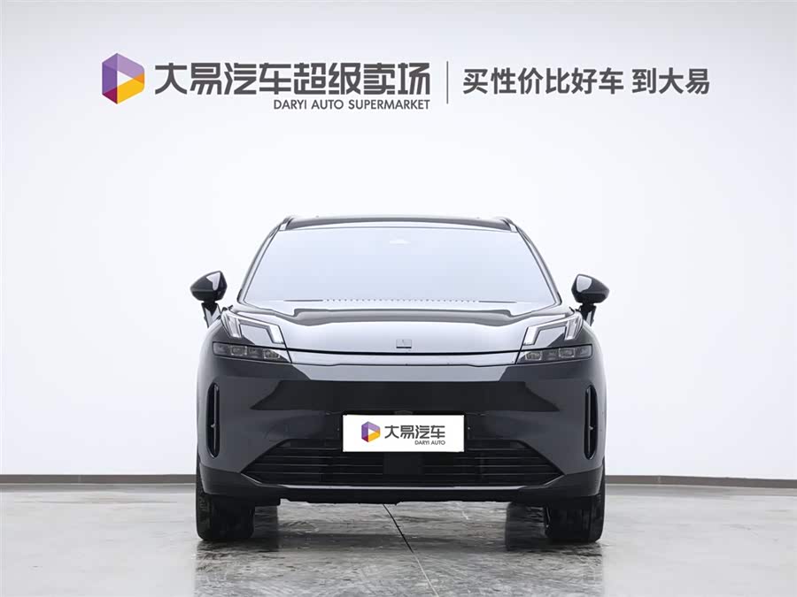 Lynk & Co 08 EM-P 2024 car image #3