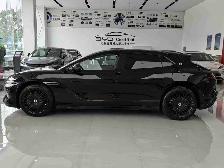 Denza Z9GT 2024 #3 Denza Z9GT 2024 car image #3