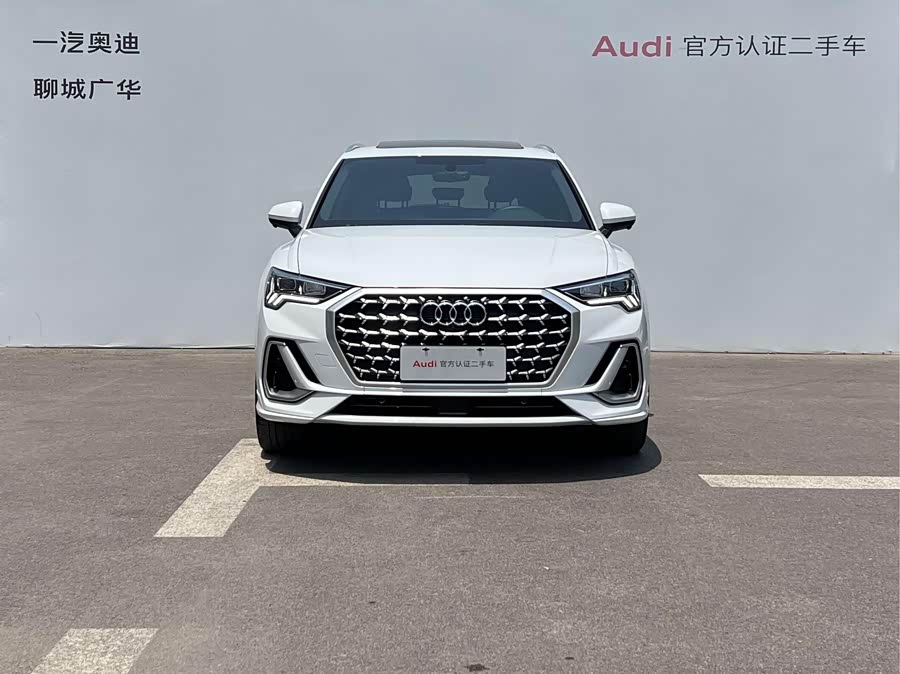 Audi Q3 2024 car image #3