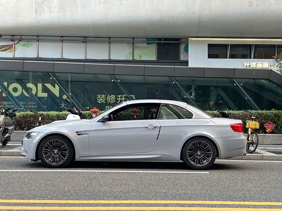 BMW M3 2011 car image #3