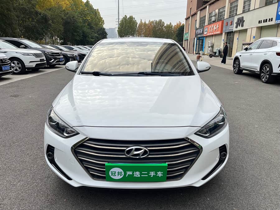 Hyundai Elantra AD 2019 car image #3