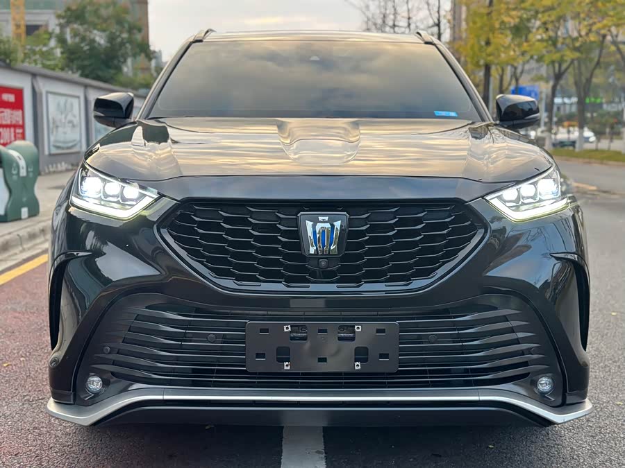 Toyota Crown Kluger 2022 car image #3