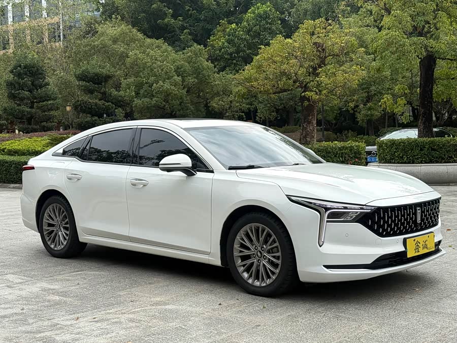 2023 car image #3