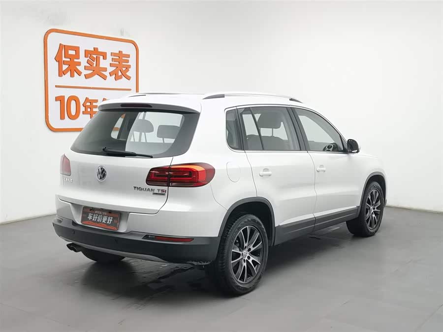 Volkswagen Tiguan 2015 car image #3