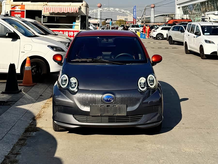 BYD e1 2019 car image #3