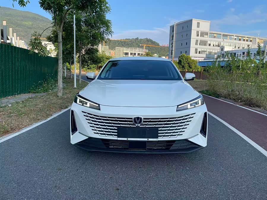 Changan Lamore 2023 car image #3