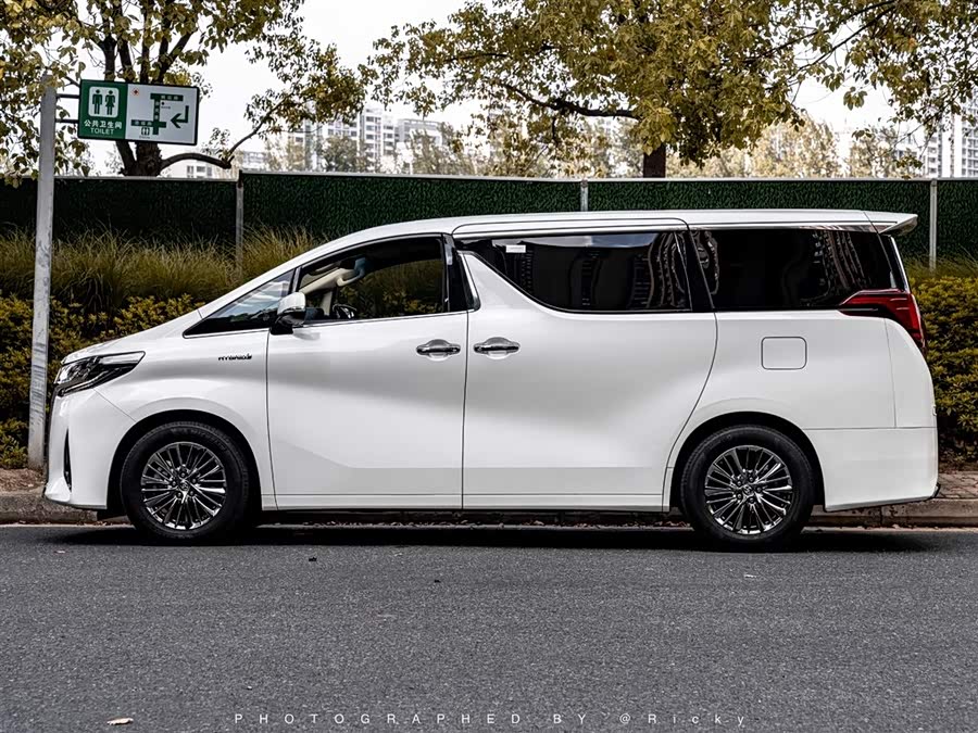 丰田 埃尔法 2020 汽车图片 #3