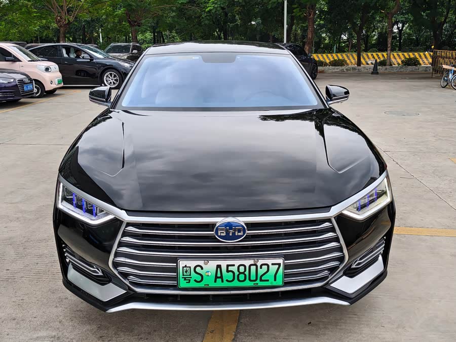 BYD e9 2021 #3 BYD e9 2021 car image #3