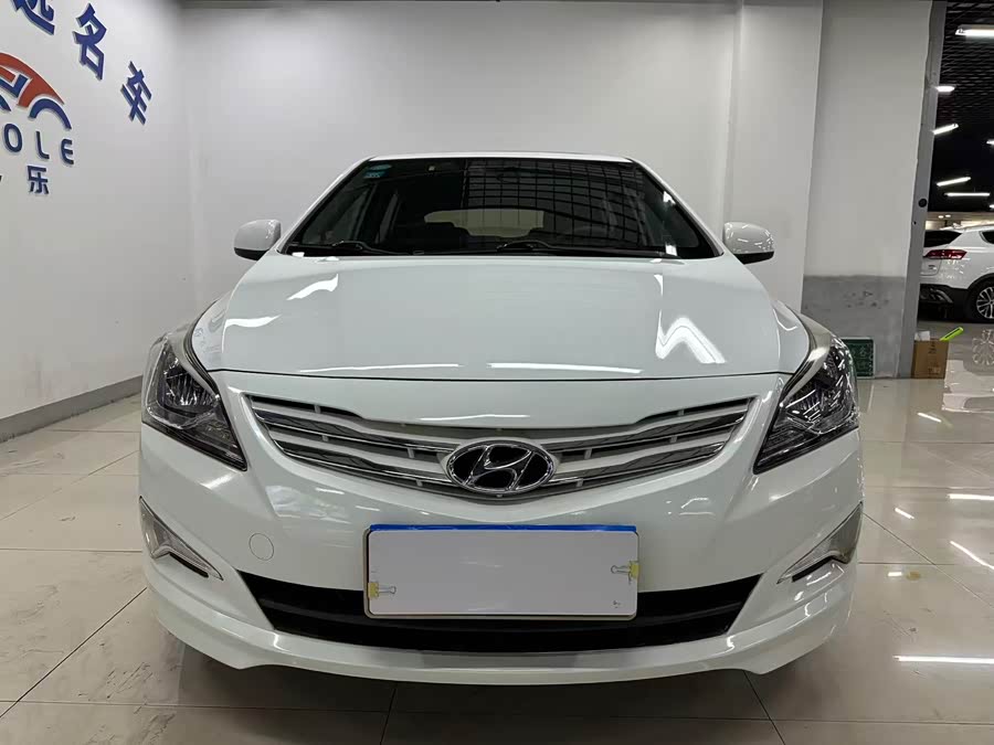 Mazda Reina Hatchback 2017 #3 Mazda Reina Hatchback 2017 car image #3