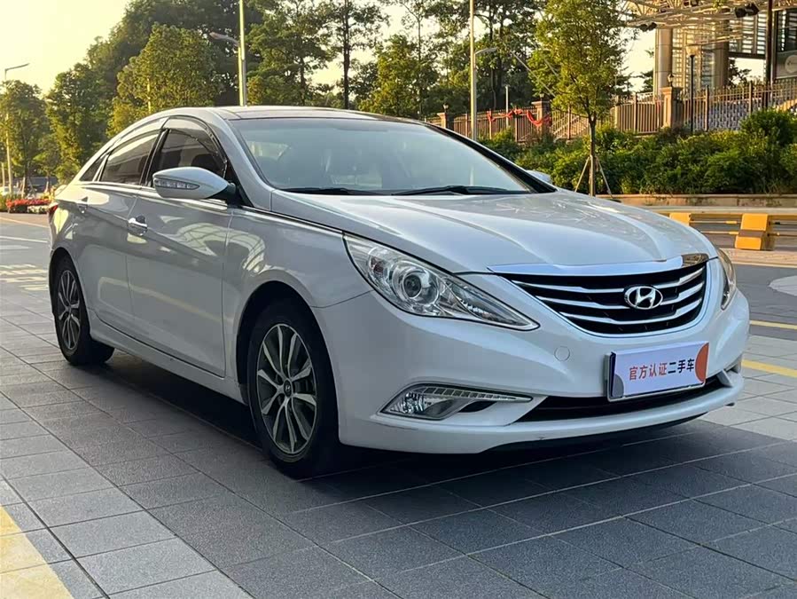 Hyundai Sonata 2014 car image #3