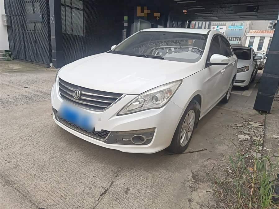 Forthing JOYEAR S50 2015 #3 Forthing JOYEAR S50 2015 imagem de carro #3