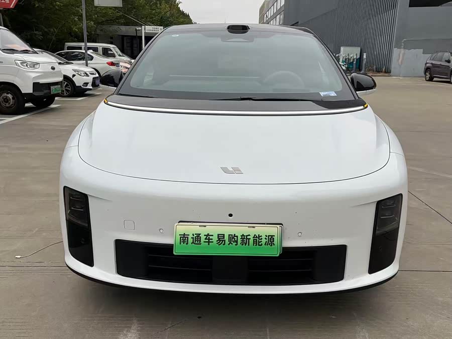 理想汽车 理想i6 2025 汽车图片 #3