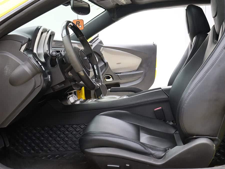 Chevrolet Camaro 2010 car image #3