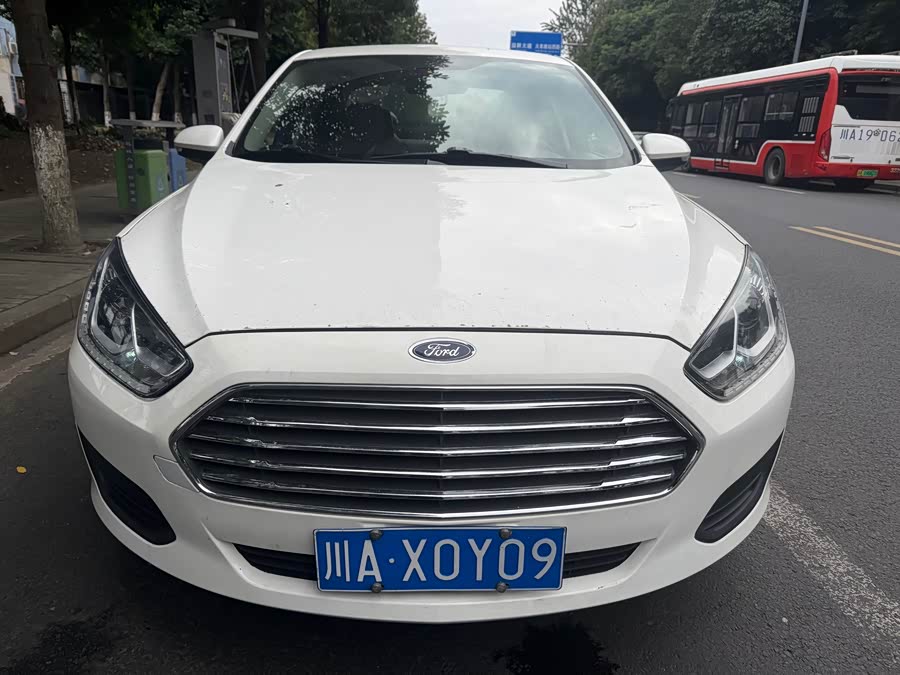 Ford Escort 2017 immagine di auto #3