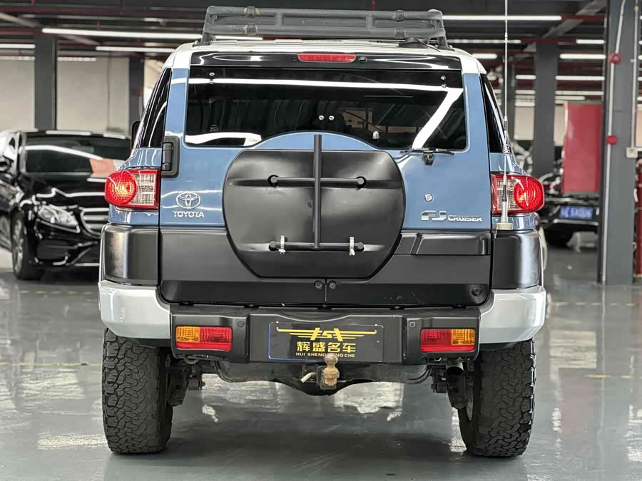 Toyota FJ Cruiser 2008 #3 Toyota FJ Cruiser 2008 car image #3