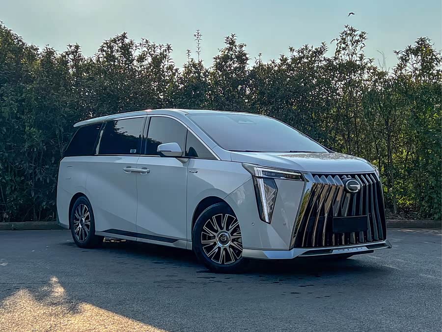 GAC Trumpchi E9 2024 #3 GAC Trumpchi E9 2024 car image #3