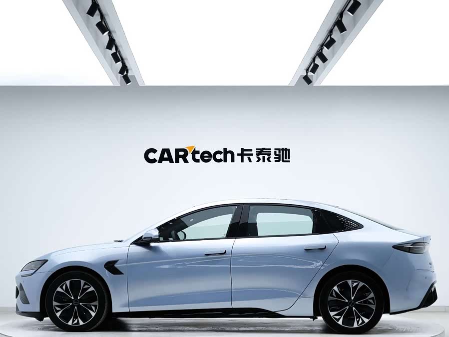 BYD Seal 2022 car image #3