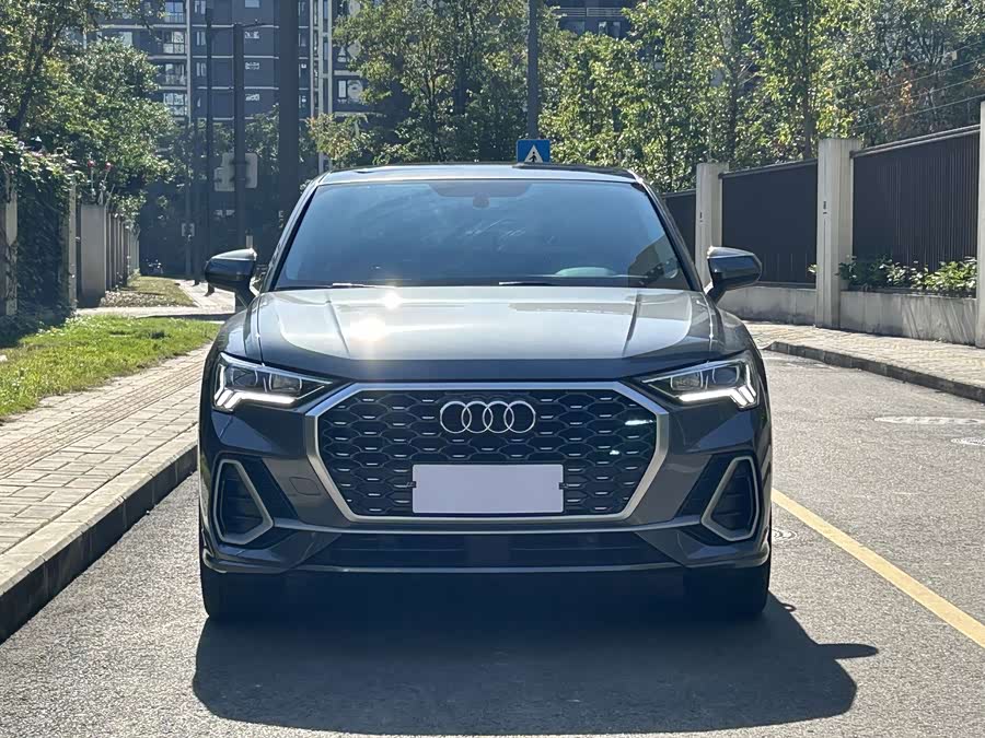 Audi Q3 Sportback 2020 car image #3