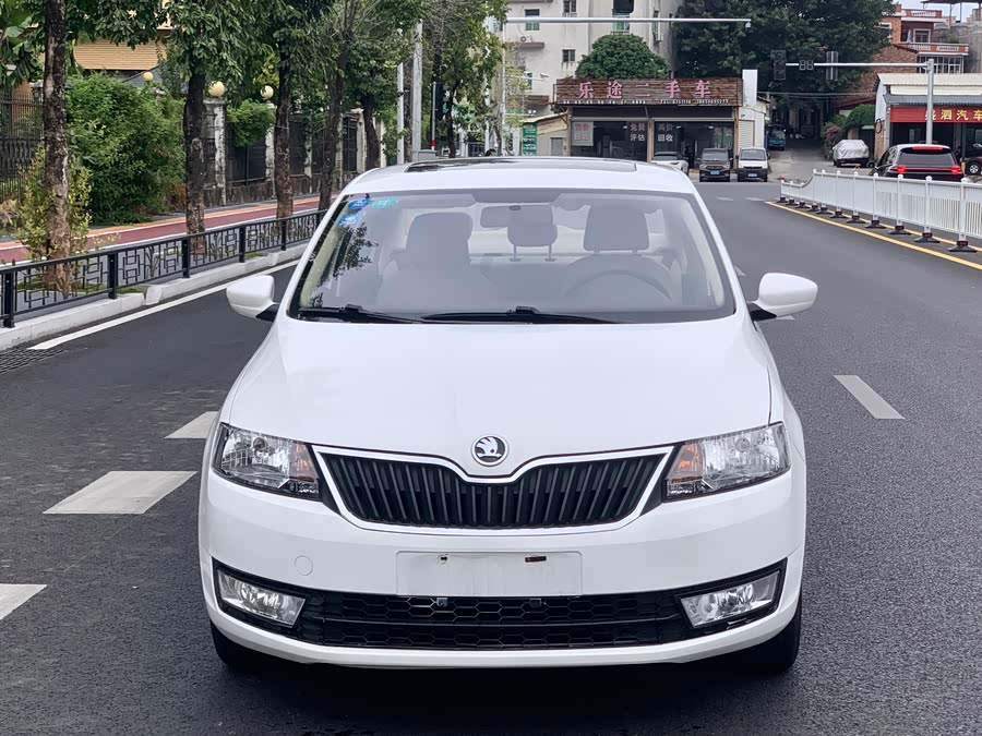 Skoda Rapid 2016 #3 Skoda Rapid 2016 car image #3