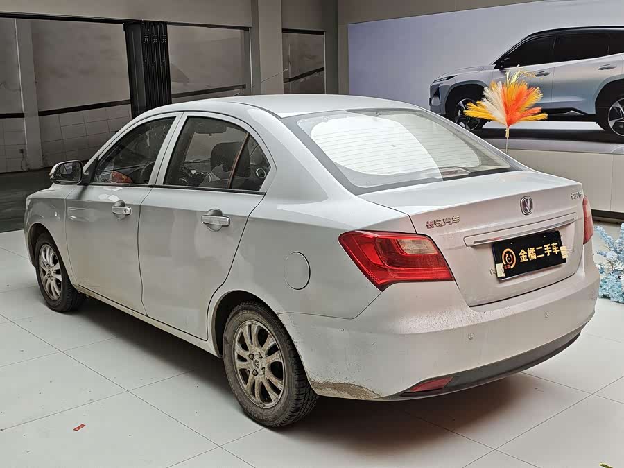 长安 悦翔V3 2015 汽车图片 #3