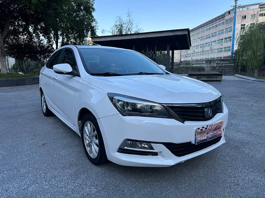 Changan Alsvin V7 2015 car image #3