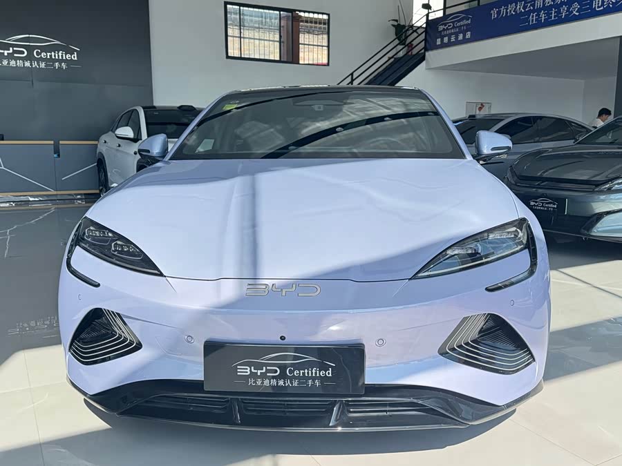 BYD Seal 2025 car image #3